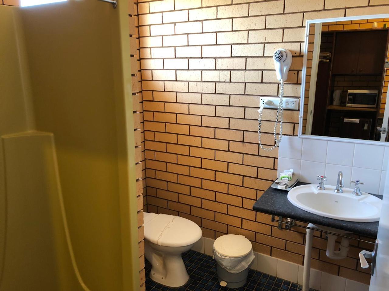 Stockman Motor Inn Narromine ภายนอก รูปภาพ
